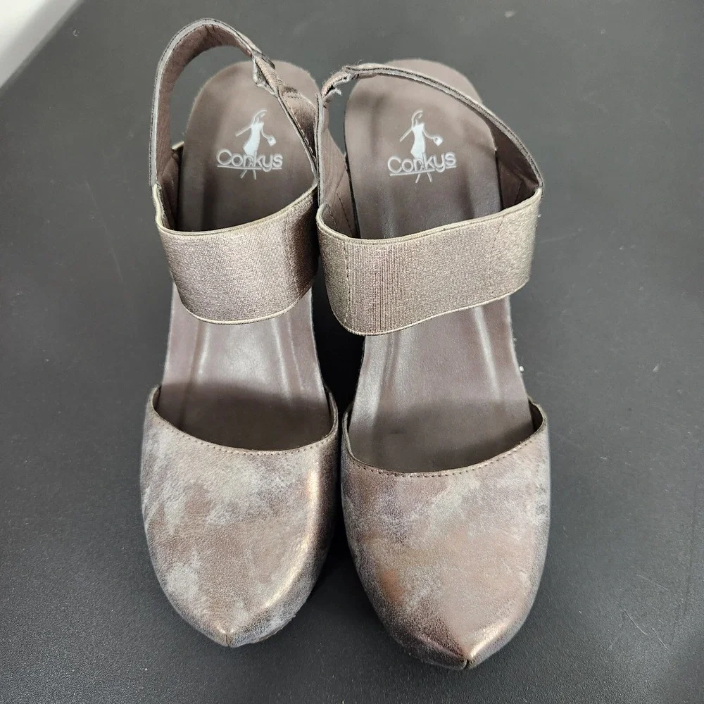 Corkys Timeout Metallic wedge shoes Womens Sz 8